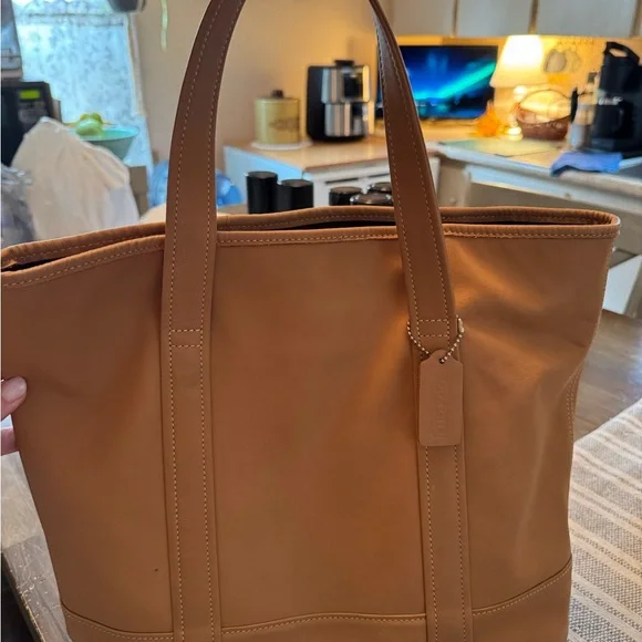 Coach Caramel Leather Tote Bag - Picture 1 of 6